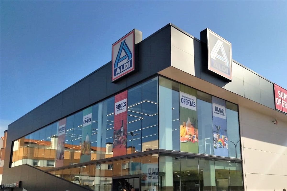 Dinámica Construcción lleva a cabo la construcción del nuevo supermercado ALDI, ubicada en Badajoz.